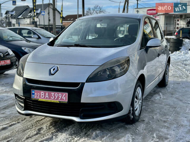 Серый Рено Сценик, объемом двигателя 1.5 л и пробегом 246 тыс. км за 7300 $, фото 1 на Automoto.ua