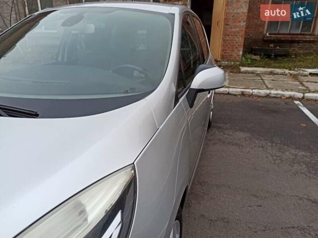 Сірий Рено Сценік, об'ємом двигуна 1.6 л та пробігом 300 тис. км за 8200 $, фото 1 на Automoto.ua