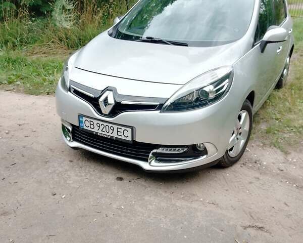 Сірий Рено Сценік, об'ємом двигуна 1.46 л та пробігом 204 тис. км за 9800 $, фото 1 на Automoto.ua