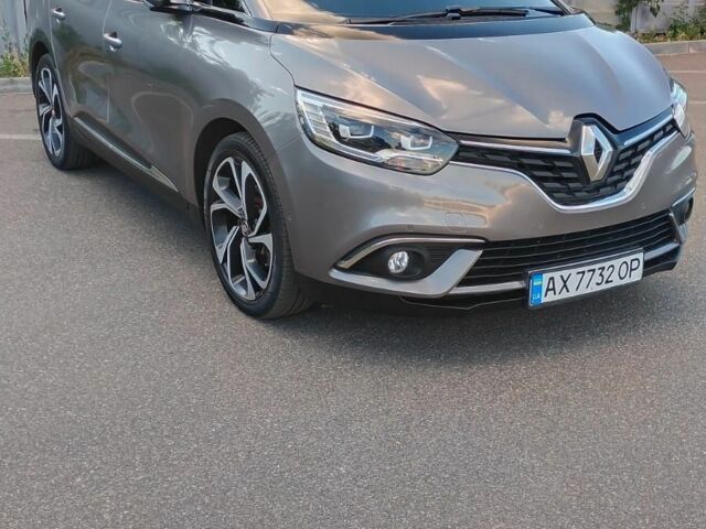 Серый Рено Сценик, объемом двигателя 1.8 л и пробегом 142 тыс. км за 17999 $, фото 1 на Automoto.ua