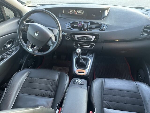 Сірий Рено Сценік, об'ємом двигуна 1 л та пробігом 210 тис. км за 9500 $, фото 1 на Automoto.ua