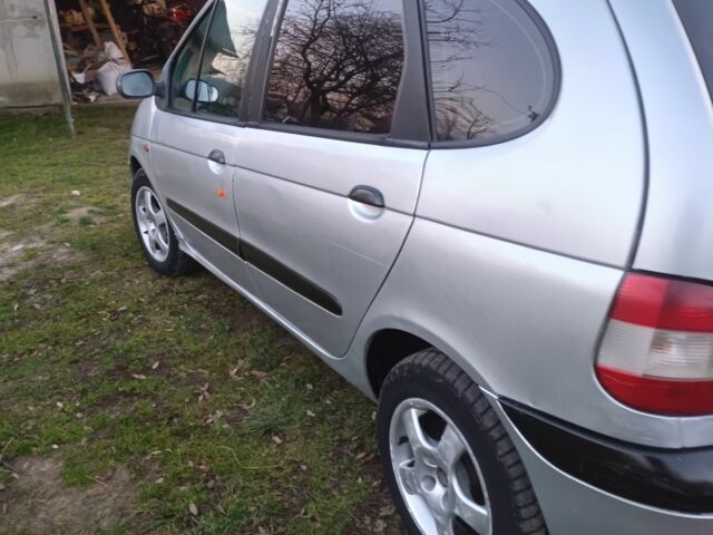 Серый Рено Сценик, объемом двигателя 1 л и пробегом 341 тыс. км за 2550 $, фото 1 на Automoto.ua