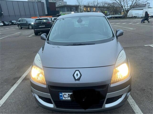 Серый Рено Сценик, объемом двигателя 1.5 л и пробегом 252 тыс. км за 6448 $, фото 1 на Automoto.ua