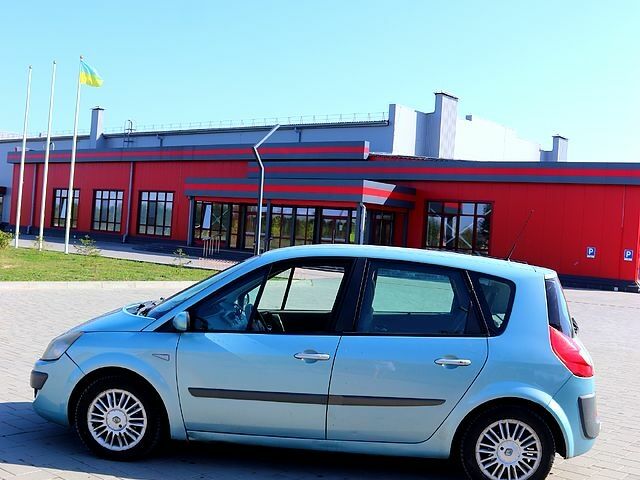 Рено Сценик 2006 в Здолбунове на Automoto.ua Синий Рено Сценик, объемом двигателя 1.6 л и пробегом 245 тыс. км за 4800 $, фото 1 на Automoto.ua