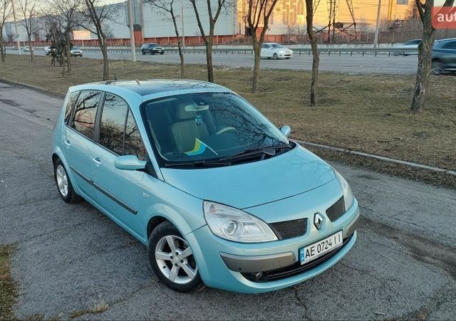 Синий Рено Сценик, объемом двигателя 1.6 л и пробегом 219 тыс. км за 4700 $, фото 1 на Automoto.ua