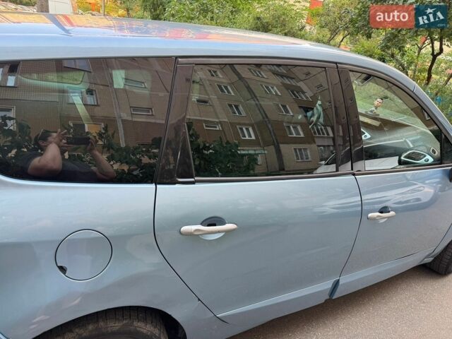Синій Рено Сценік, об'ємом двигуна 1.46 л та пробігом 250 тис. км за 6000 $, фото 1 на Automoto.ua