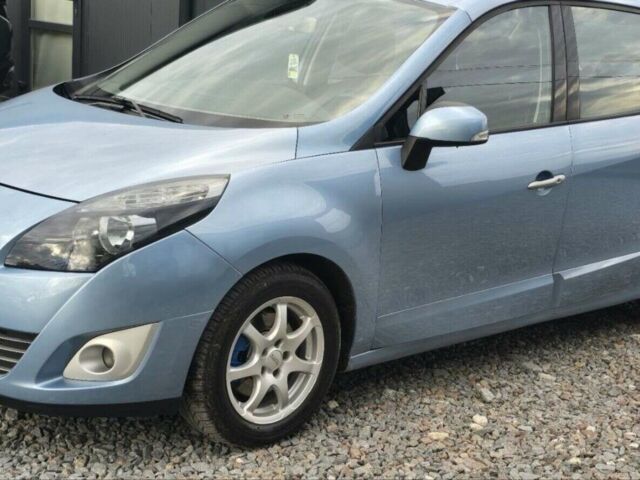 Синій Рено Сценік, об'ємом двигуна 1.4 л та пробігом 179 тис. км за 7800 $, фото 1 на Automoto.ua