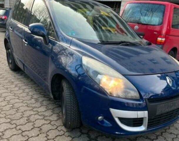 Синій Рено Сценік, об'ємом двигуна 1.6 л та пробігом 144 тис. км за 7800 $, фото 1 на Automoto.ua