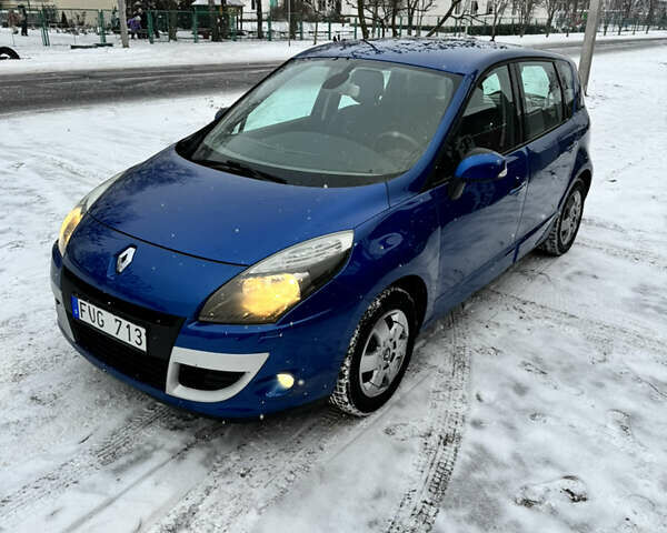 Синій Рено Сценік, об'ємом двигуна 1.6 л та пробігом 137 тис. км за 7999 $, фото 1 на Automoto.ua