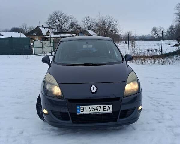 Синий Рено Сценик, объемом двигателя 1.4 л и пробегом 130 тыс. км за 6500 $, фото 1 на Automoto.ua