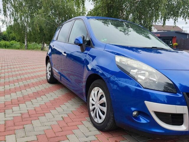 Синій Рено Сценік, об'ємом двигуна 0 л та пробігом 200 тис. км за 8000 $, фото 1 на Automoto.ua
