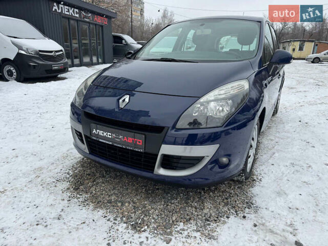 Синій Рено Сценік, об'ємом двигуна 1.6 л та пробігом 139 тис. км за 7200 $, фото 1 на Automoto.ua