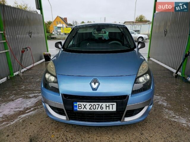 Синій Рено Сценік, об'ємом двигуна 1.5 л та пробігом 256 тис. км за 6450 $, фото 1 на Automoto.ua