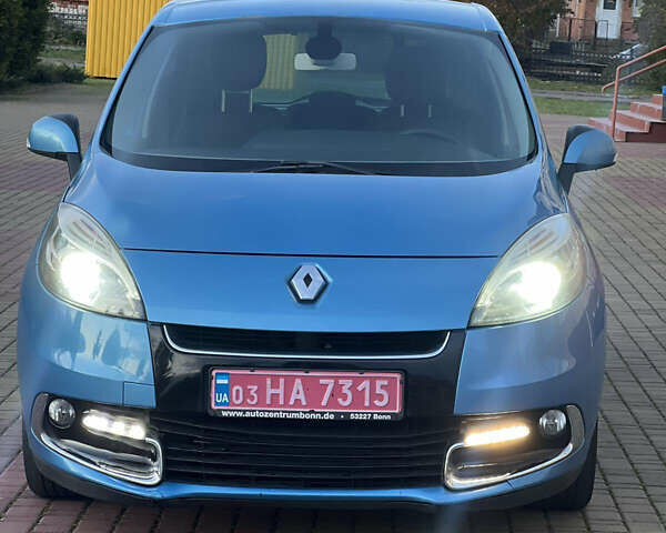 Рено Сценик 2012 в Луцке на Automoto.ua Синий Рено Сценик, объемом двигателя 1.5 л и пробегом 220 тыс. км за 6750 $, фото 1 на Automoto.ua