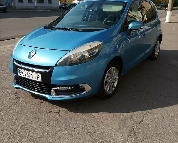 Синий Рено Сценик, объемом двигателя 1.6 л и пробегом 260 тыс. км за 8000 $, фото 1 на Automoto.ua