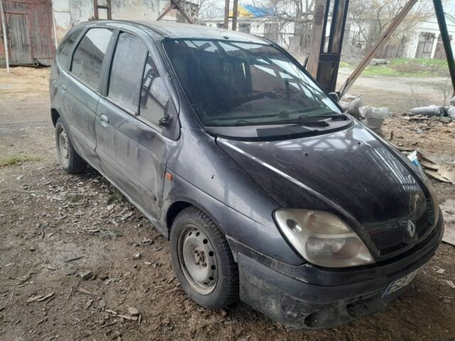 Зеленый Рено Сценик, объемом двигателя 0 л и пробегом 200 тыс. км за 444 $, фото 1 на Automoto.ua