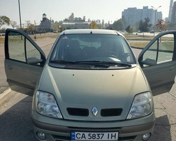 Зеленый Рено Сценик, объемом двигателя 1.6 л и пробегом 220 тыс. км за 4500 $, фото 1 на Automoto.ua