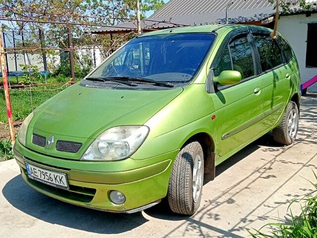 Зелений Рено Сценік, об'ємом двигуна 1.6 л та пробігом 336 тис. км за 3200 $, фото 1 на Automoto.ua
