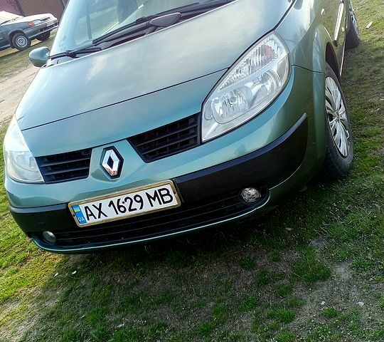 Зелений Рено Сценік, об'ємом двигуна 1.6 л та пробігом 280 тис. км за 4800 $, фото 1 на Automoto.ua