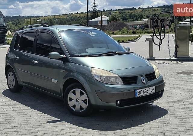 Зеленый Рено Сценик, объемом двигателя 1.6 л и пробегом 208 тыс. км за 5450 $, фото 1 на Automoto.ua