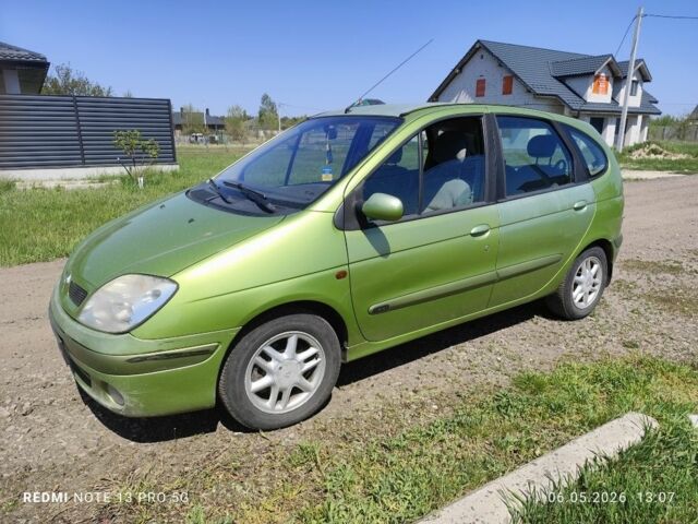 Зеленый Рено Сценик, объемом двигателя 1.6 л и пробегом 314 тыс. км за 2900 $, фото 1 на Automoto.ua