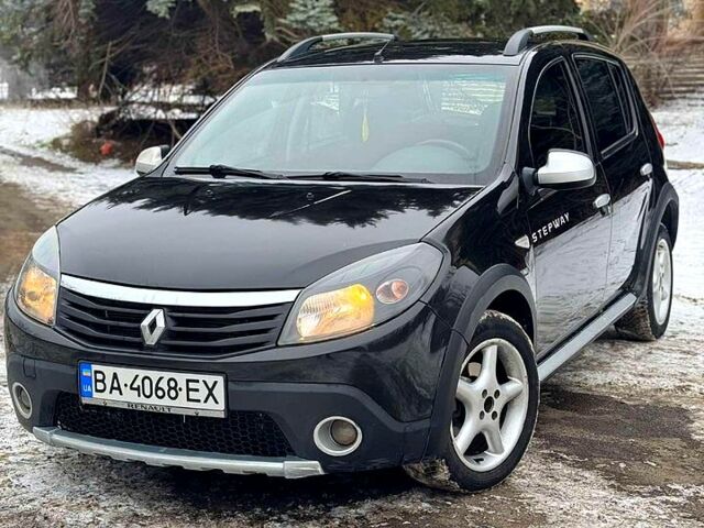 Черный Рено СтепВей, объемом двигателя 1.6 л и пробегом 19000 тыс. км за 5700 $, фото 1 на Automoto.ua