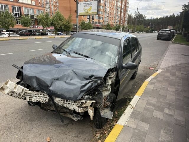 Чорний Рено Сімбол (Талія), об'ємом двигуна 1.4 л та пробігом 150 тис. км за 672 $, фото 1 на Automoto.ua