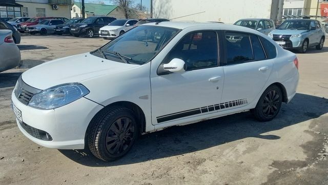 Білий Рено Сімбол, об'ємом двигуна 1.4 л та пробігом 222 тис. км за 3500 $, фото 1 на Automoto.ua