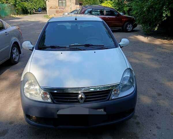 Рено Симбол 2011 в Одессе на Automoto.ua Белый Рено Симбол, объемом двигателя 1.39 л и пробегом 178 тыс. км за 3800 $, фото 1 на Automoto.ua