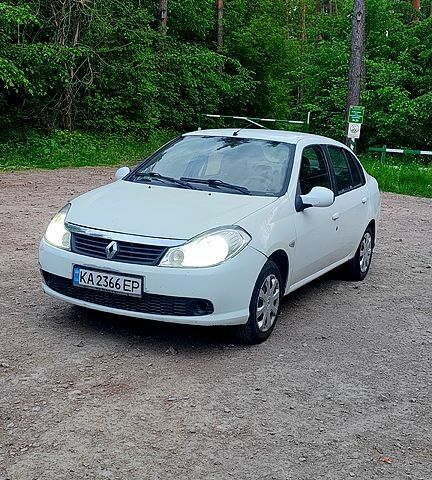 Білий Рено Сімбол, об'ємом двигуна 1.4 л та пробігом 200 тис. км за 2600 $, фото 1 на Automoto.ua