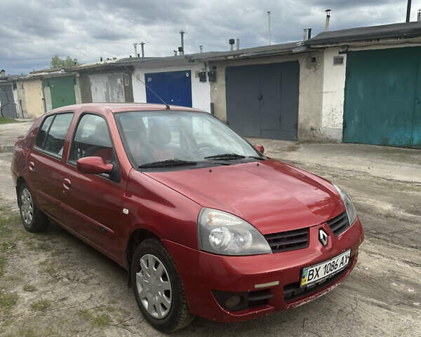 Червоний Рено Сімбол, об'ємом двигуна 1.39 л та пробігом 203 тис. км за 2800 $, фото 1 на Automoto.ua