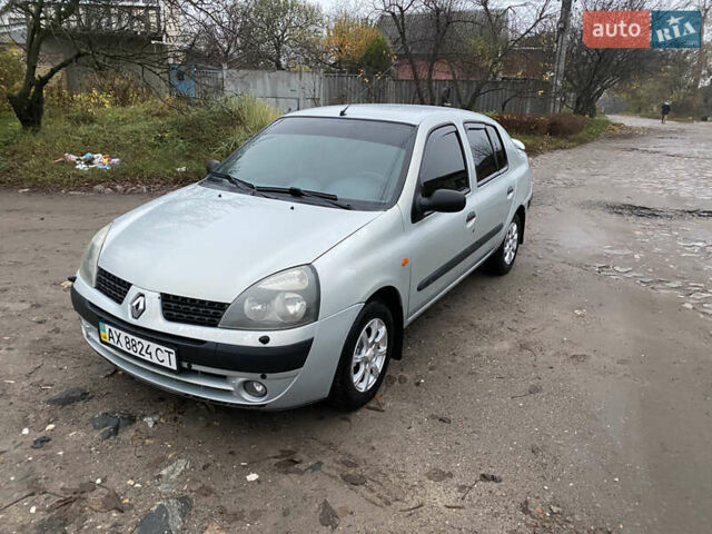 Серый Рено Симбол, объемом двигателя 1.39 л и пробегом 150 тыс. км за 3000 $, фото 1 на Automoto.ua