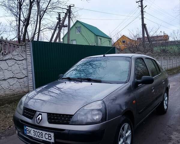Серый Рено Симбол, объемом двигателя 1.39 л и пробегом 280 тыс. км за 2300 $, фото 1 на Automoto.ua