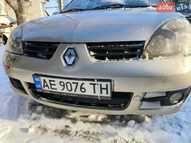 Серый Рено Симбол, объемом двигателя 1.39 л и пробегом 278 тыс. км за 2800 $, фото 1 на Automoto.ua