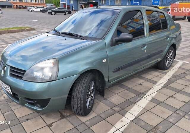 Зеленый Рено Симбол, объемом двигателя 1.4 л и пробегом 165 тыс. км за 4450 $, фото 1 на Automoto.ua
