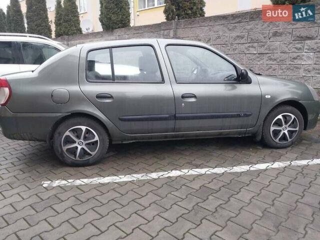 Зеленый Рено Симбол, объемом двигателя 1.39 л и пробегом 110 тыс. км за 3900 $, фото 1 на Automoto.ua