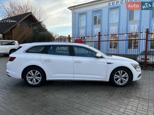 Білий Рено Talisman, об'ємом двигуна 1.6 л та пробігом 189 тис. км за 16470 $, фото 1 на Automoto.ua