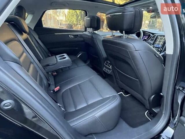 Черный Рено Talisman, объемом двигателя 1.8 л и пробегом 105 тыс. км за 16500 $, фото 1 на Automoto.ua