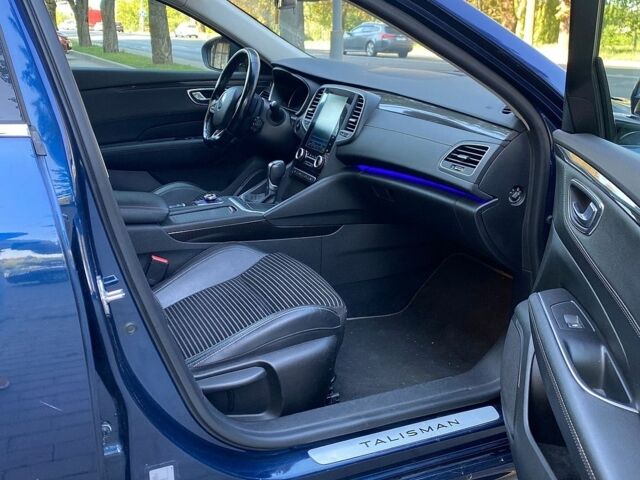 Синий Рено Talisman, объемом двигателя 1.6 л и пробегом 203 тыс. км за 14500 $, фото 1 на Automoto.ua