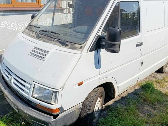 Белый Рено Трафик, объемом двигателя 0 л и пробегом 90 тыс. км за 1122 $, фото 1 на Automoto.ua