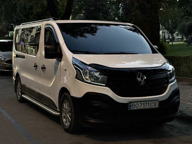 Білий Рено Трафік, об'ємом двигуна 1.6 л та пробігом 330 тис. км за 15029 $, фото 1 на Automoto.ua