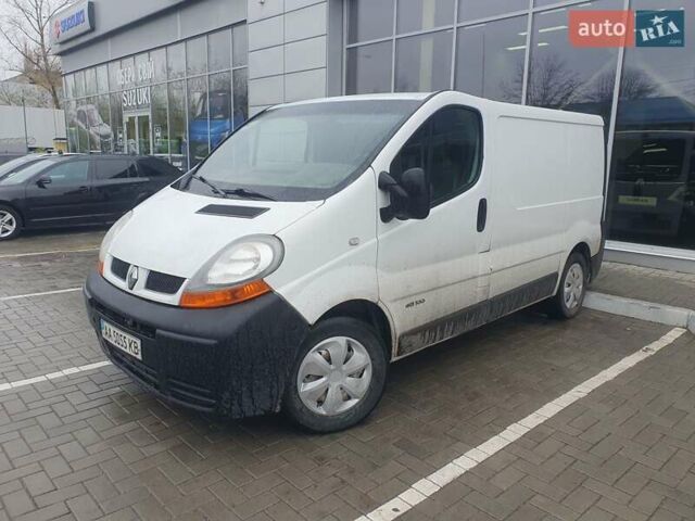 Белый Рено Трафик, объемом двигателя 1.9 л и пробегом 330 тыс. км за 4490 $, фото 1 на Automoto.ua