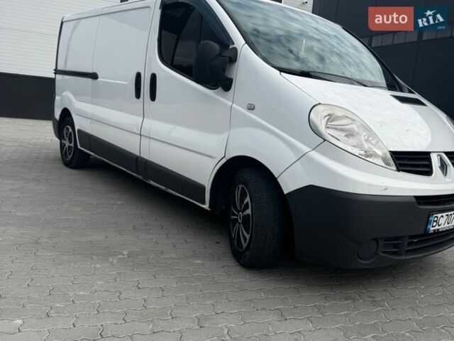 Білий Рено Трафік, об'ємом двигуна 2 л та пробігом 410 тис. км за 6800 $, фото 1 на Automoto.ua