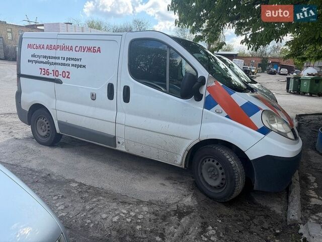 Белый Рено Трафик, объемом двигателя 2 л и пробегом 350 тыс. км за 6999 $, фото 1 на Automoto.ua