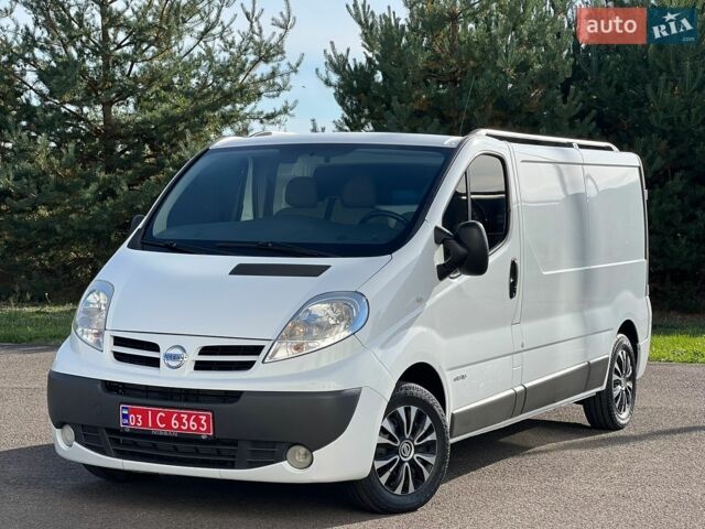Белый Рено Трафик, объемом двигателя 2 л и пробегом 234 тыс. км за 9950 $, фото 1 на Automoto.ua