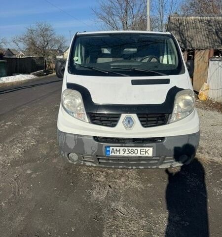 Белый Рено Трафик, объемом двигателя 2 л и пробегом 270 тыс. км за 9500 $, фото 1 на Automoto.ua