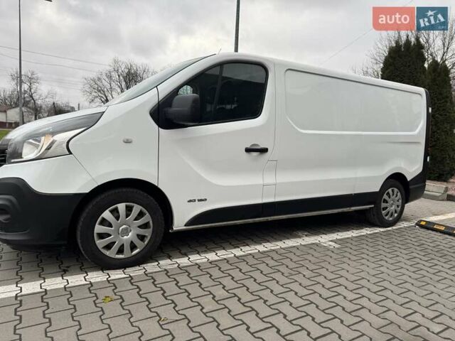 Белый Рено Трафик, объемом двигателя 1.6 л и пробегом 236 тыс. км за 13600 $, фото 1 на Automoto.ua