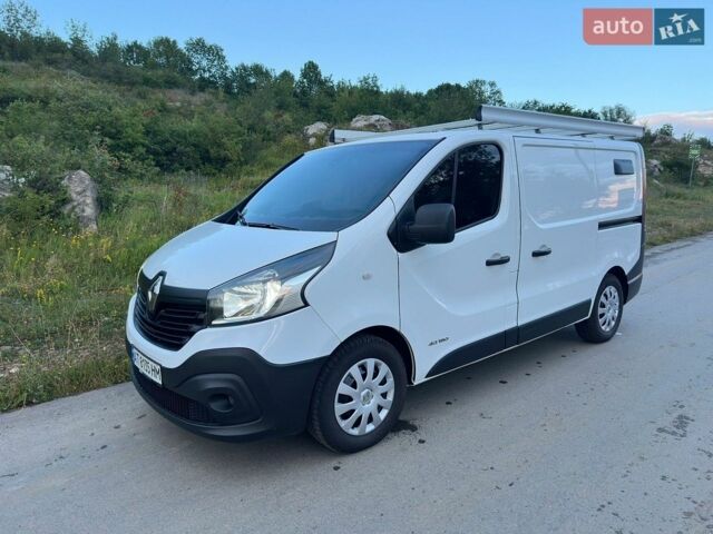 Белый Рено Трафик, объемом двигателя 1.6 л и пробегом 163 тыс. км за 15900 $, фото 1 на Automoto.ua