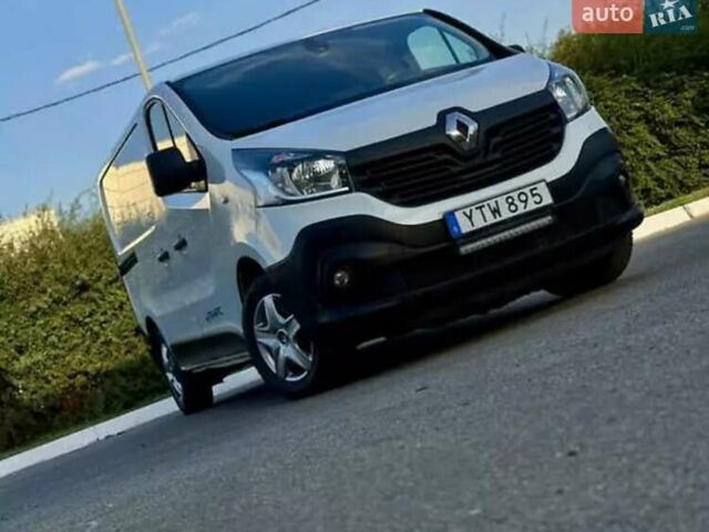 Рено Трафик 2017 в Днепре (Днепропетровске) на Automoto.ua Белый Рено Трафик, объемом двигателя 0 л и пробегом 220 тыс. км за 13000 $, фото 1 на Automoto.ua