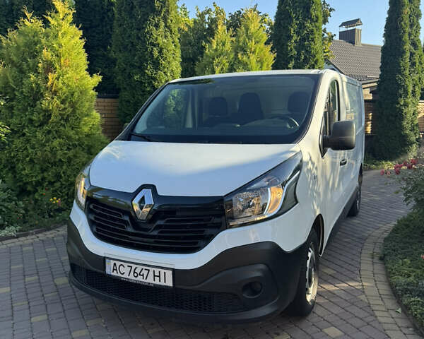 Белый Рено Трафик, объемом двигателя 1.6 л и пробегом 170 тыс. км за 12000 $, фото 1 на Automoto.ua